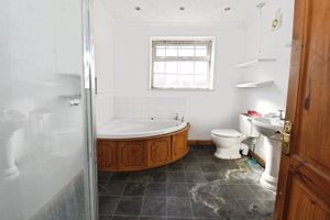 Photo 18- click for photo gallery